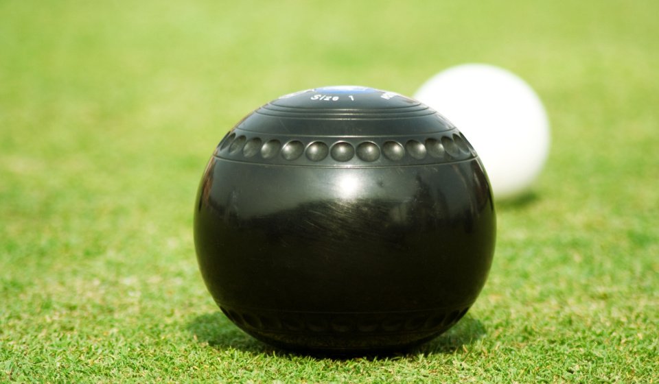 lawn_bowling_ball_on_green